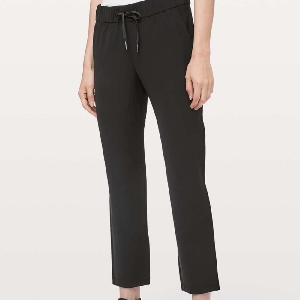 Lululemon On The Fly pant 25”